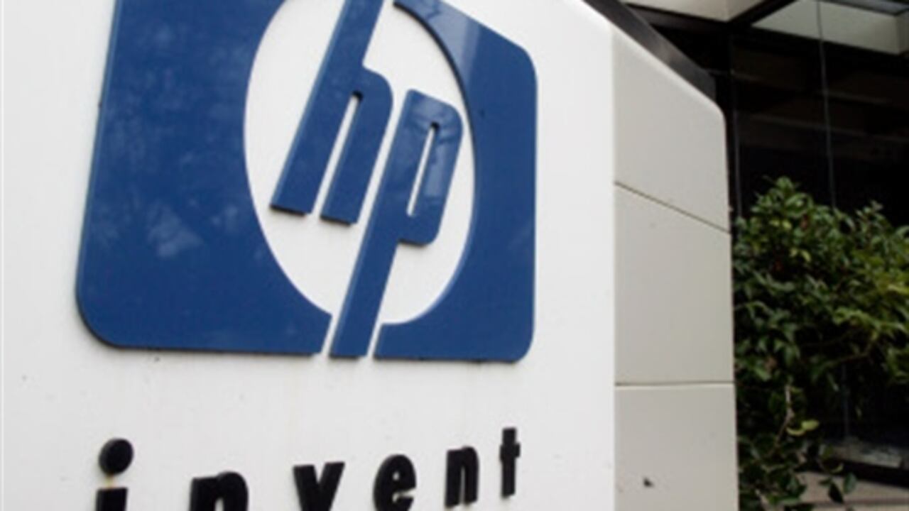 Las acciones de la mayor empresa de tecnología de Estados Unidos por ingresos se desplomaban un 11% tras el pronóstico de ganancias de entre 3,4 y 3,6 dólares por acción en el año fiscal 2013. Los títulos vivieron su peor descenso diario desde agosto del 2011.