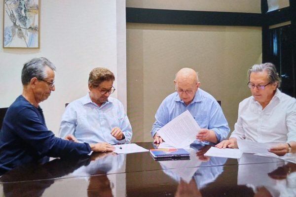 Walter Mendoza, Iván Márquez, Otty Patiño y Armando Novoa, integrantes de la Segunda Marquetalia y del Gobierno Petro.