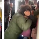 En video quedaron registrados dos hechos de intolerancia ocurridos en buses articulados de TransMilenio, en los cuales se vieron involucradas cuatro mujeres que a punto de mordiscos, puños y patadas se enfrentaron ante la mirada atónita de los demás pasajeros.