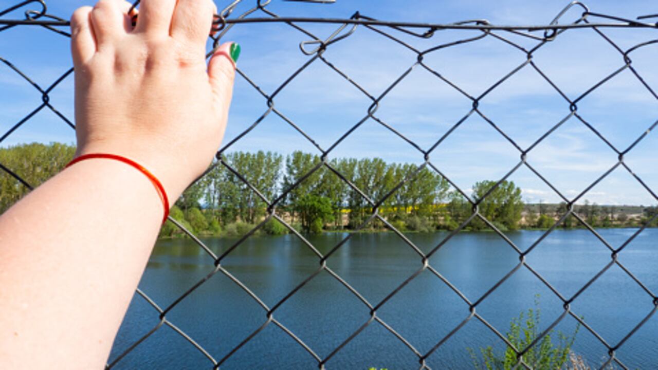 El Gobierno de España prepara la expedición de un decreto, a través del cual se otorgará un permiso de residencia temporal a aquellas personas que se encuentran en ese país de manera irregular.