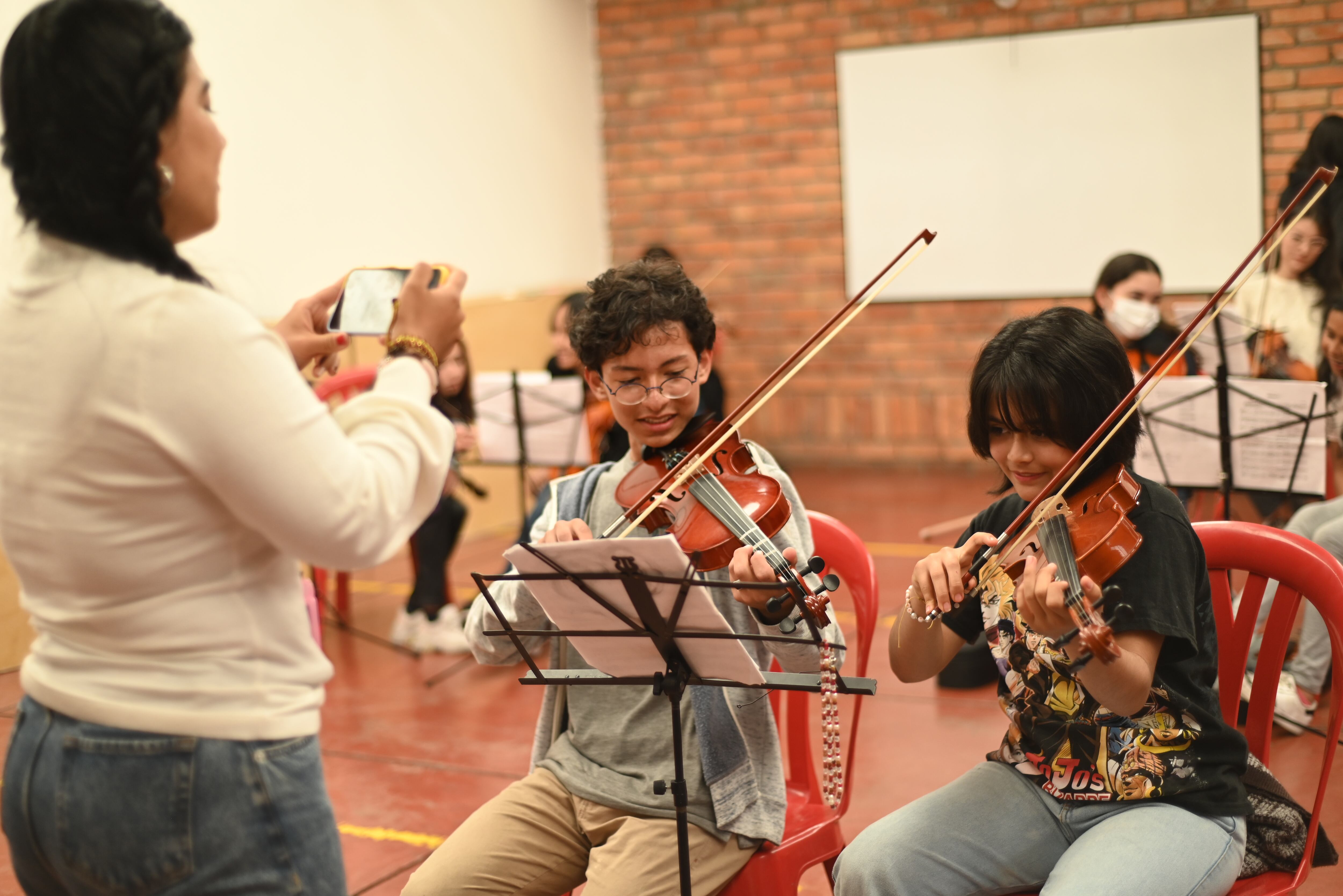 Programa 'Crea' de Idartes ofrece más de 170 talleres gratuitos de arte para aprovechar durante las vacaciones