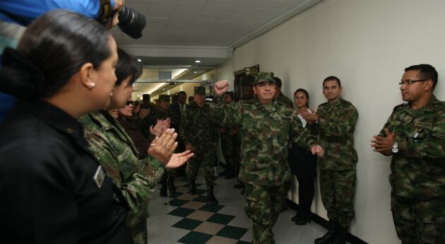 Comandante saliente de las FF. MM. Leonardo Barrero