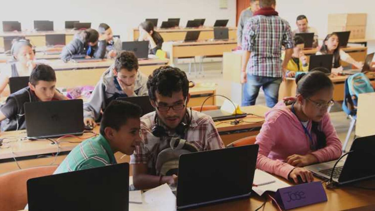 Los niños y jóvenes del GeoClub hicieron mapas web de sus comunidades.