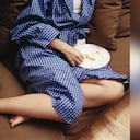 La vida sedentaria y la alimentación poco saludable, son hábitos nocivos que los expertos aconsejan eliminar. Foto: Getty images.