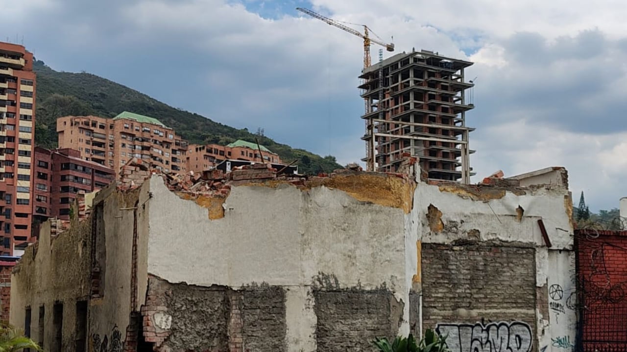 El reglamento no incorpora los avances de los últimos 16 años en conocimiento geológico e ingeniería sísmica.