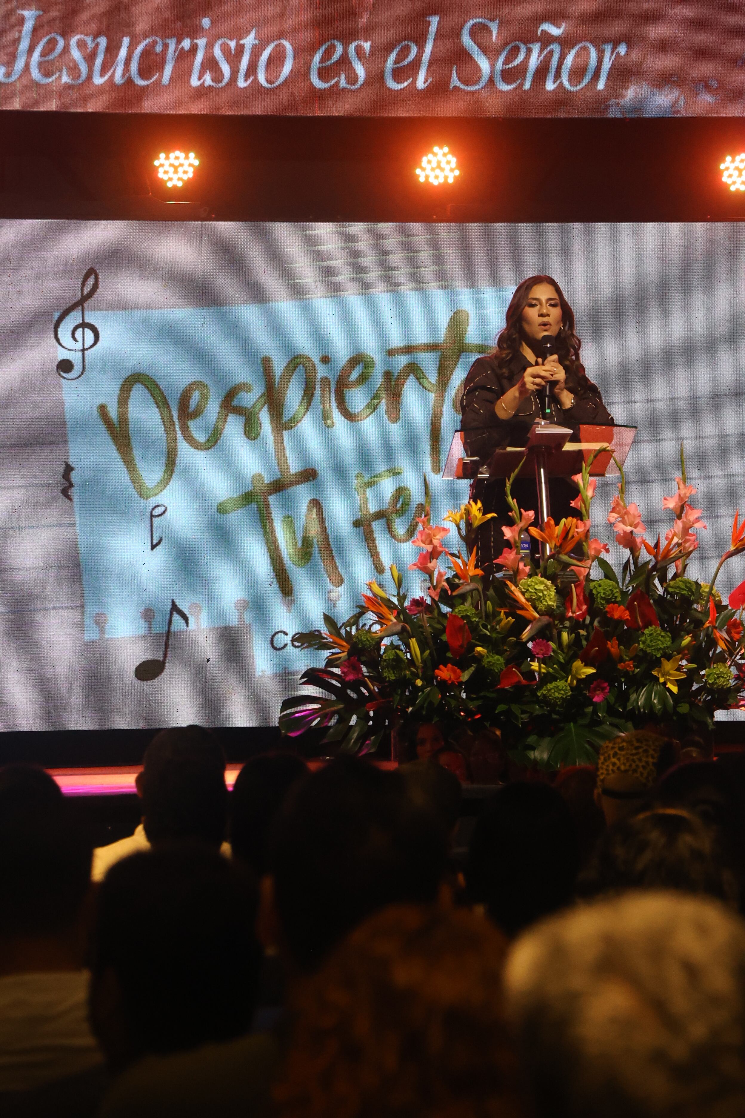 El lanzamiento fue una noche de adoración a Dios en Barranquilla.