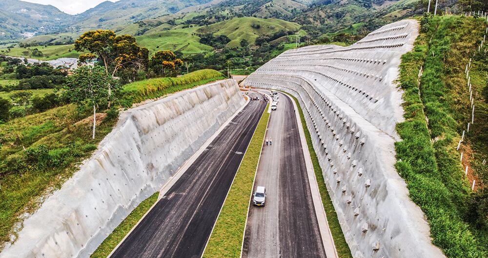 Construcción y explotación de minas y canteras, sectores que en el pasado fueron los motores para la atracción y desarrollo de inversión, tuvieron resultados preocupantes en el segundo trimestre: -3,5 y -10,2 por ciento, respectivamente.