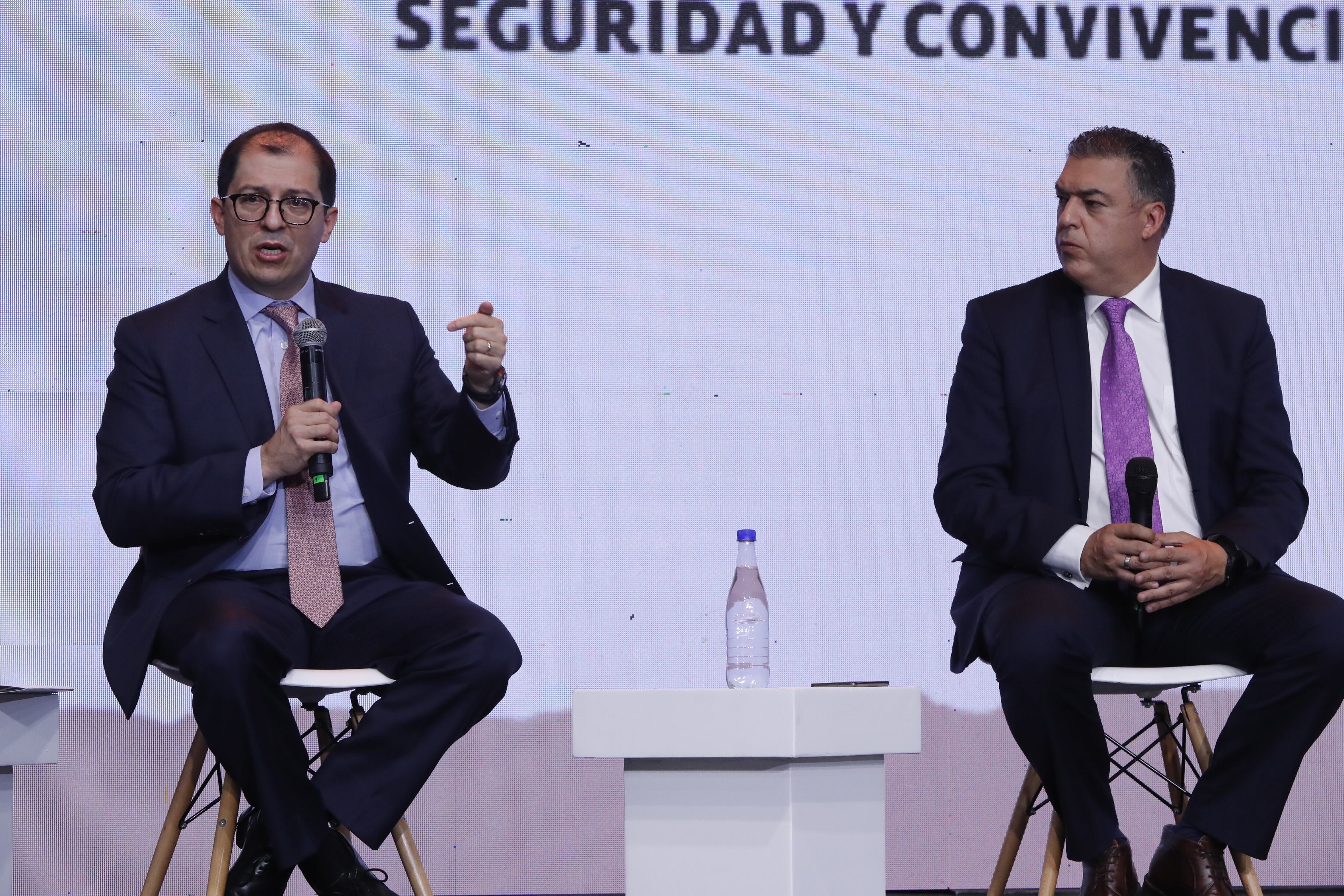 Diego Molano, ministro de Defensa  Francisco Barbosa, fiscal general de la Nación  María Victoria Llorente, directora de la Fundación Ideas para la Paz