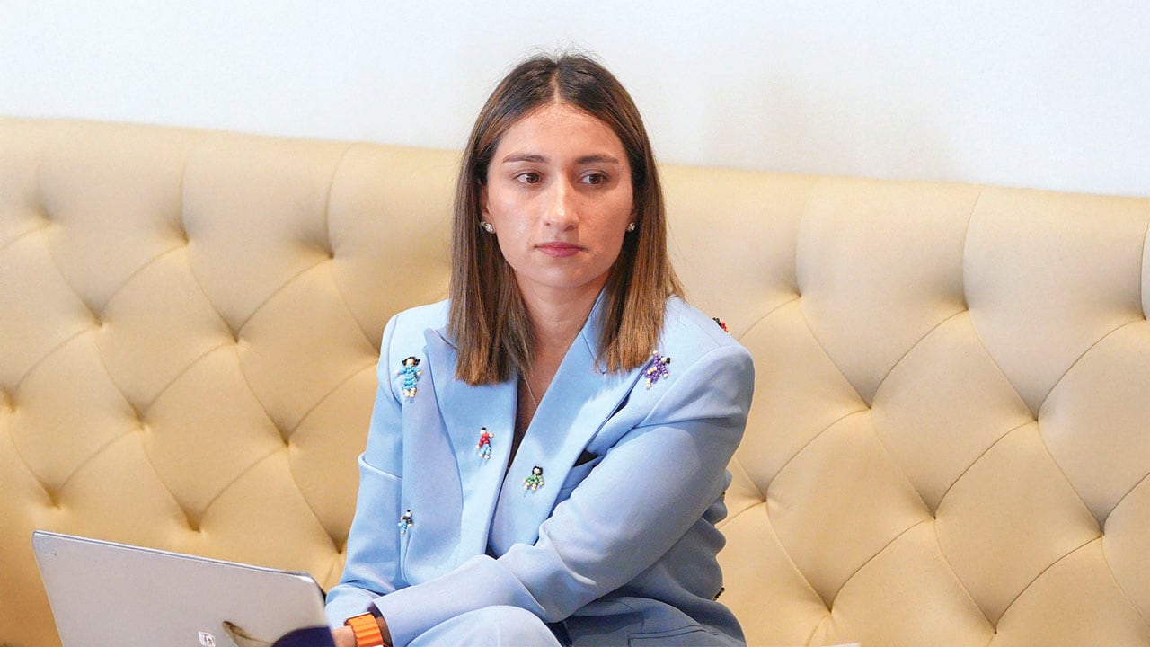 La embajadora de Colombia en el Reino Unido, Laura Sarabia, se refirió a esas declaraciones.