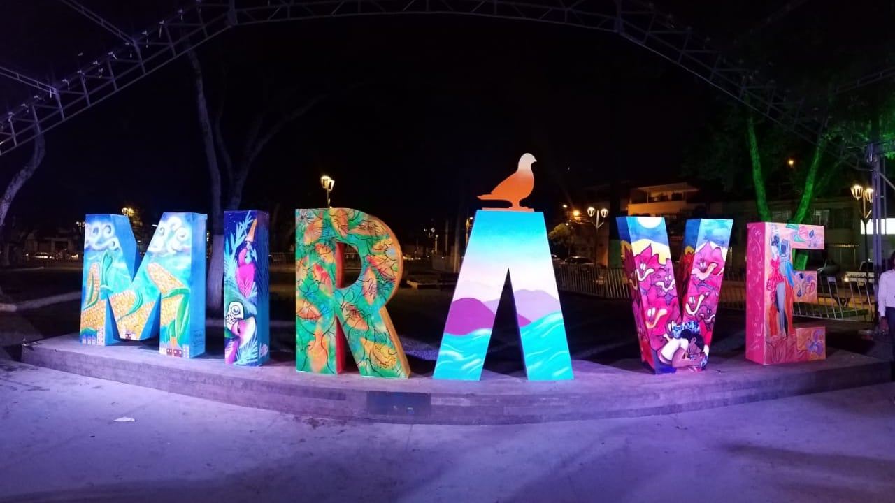 El colectivo 100 en un Día Cali le regaló a la ciudad una escultura de la frase ‘Mira Ve’, que se ubicó en el parque El Templete. Es un homenaje a la jerga caleña.