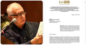 El ministro de Salud Guillermo Alfonso Jaramillo y el informe de ponencia.