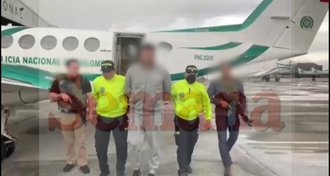 Momento en el que es trasladado a Bogotá Manuel Vulic, el hombre más buscado por la Europol.