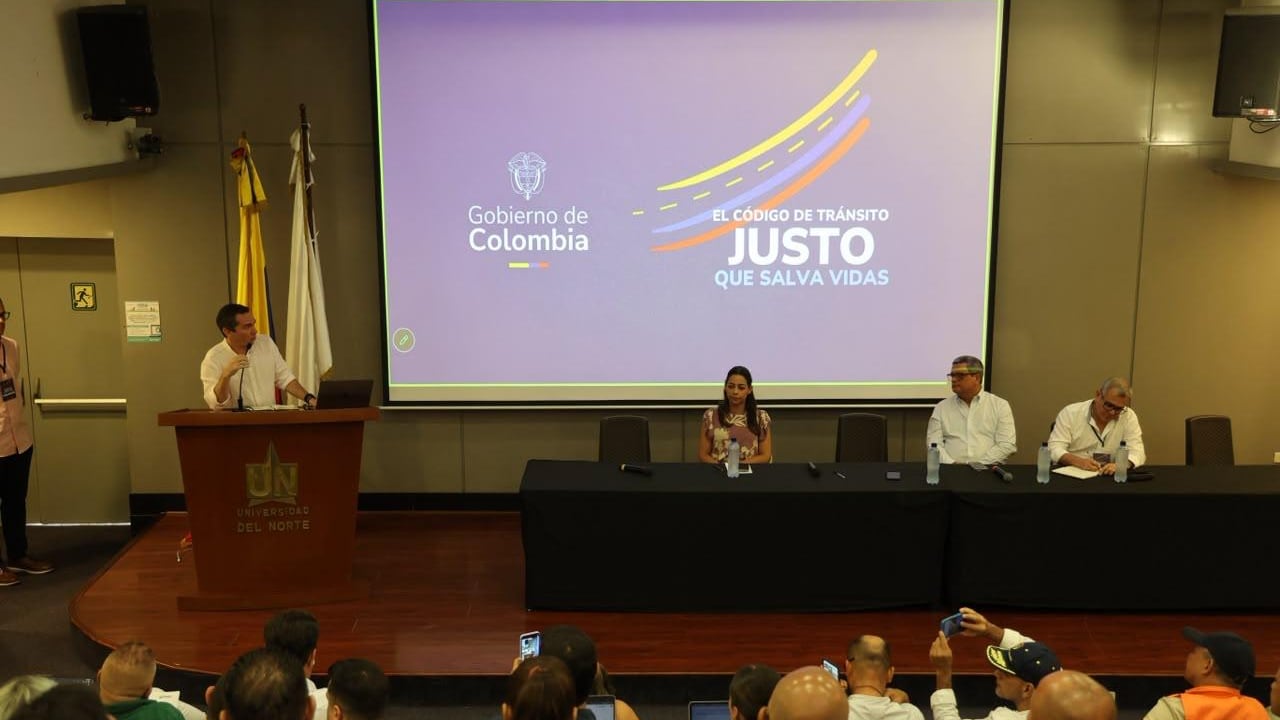 Barranquilla fue escenario de una nueva jornada de participación ciudadana para discutir los cambios que se buscan implementar en el Código Nacional de Tránsito.