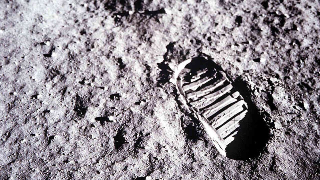 La huella de Armstrong en la Luna.