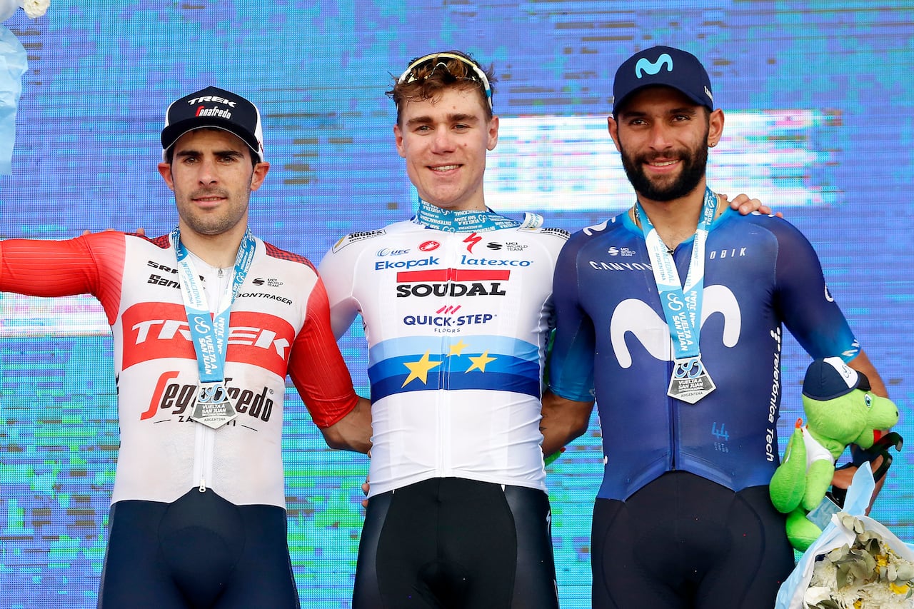 Fabio Jakobsen y Fernando Gaviria en el podio.