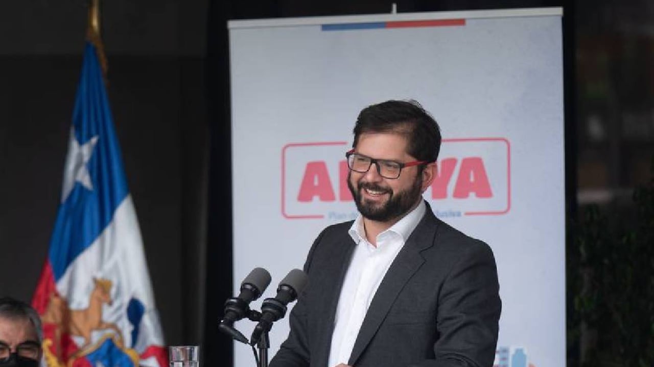 Gabriel Boric fue agredido con piedra durante su visita a Coquimbo.