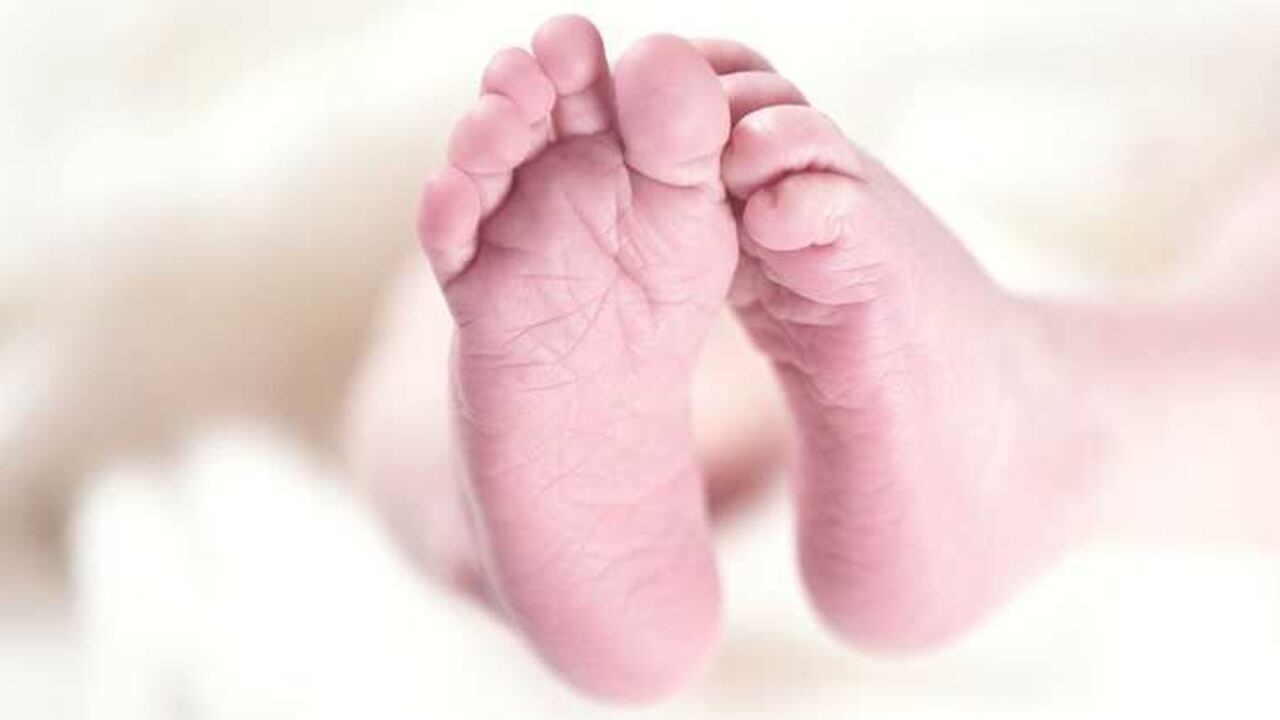 Los médicos del hospital aseguraron que fue un caso complicado, ya que el gemelo parásito estaba conectado a los órganos vitales del gemelo vivo