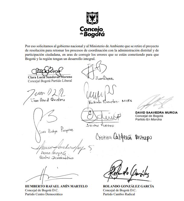 Concejales que firmaron la carta contra para pedir que el gobierno frene la resolución de restructuración de la sabana de Bogotá.