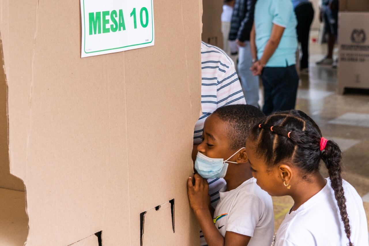 Votación, Voto, elecciones, mesas de votación, puestos