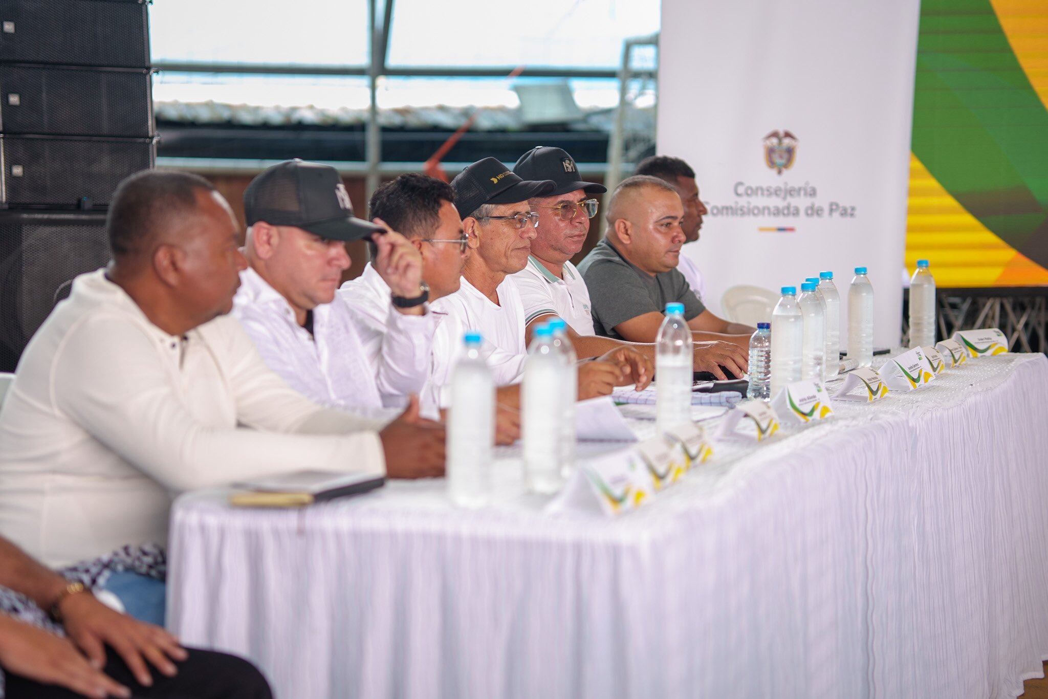 En el ciclo se habló sobre el desarme y desminado humanitario.