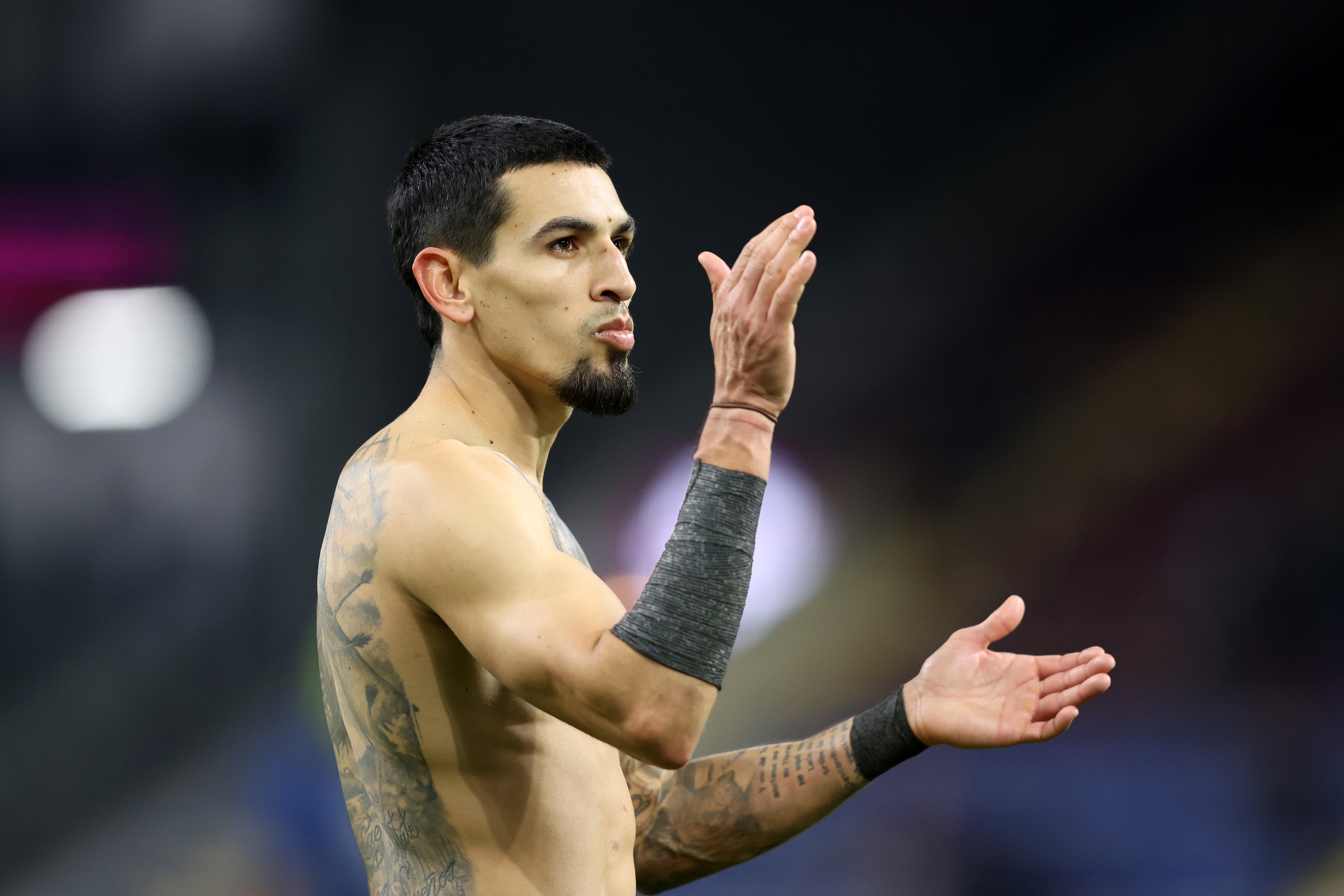 BURNLEY, ENGLAND - DECEMBER 03: Daniel Munoz of Crystal Palace acknowledges the fans following the Premier League match between Burnley and Crystal Palace at Turf Moor on December 03, 2025 in Burnley, England. (Photo by Matt McNulty/Getty Images)