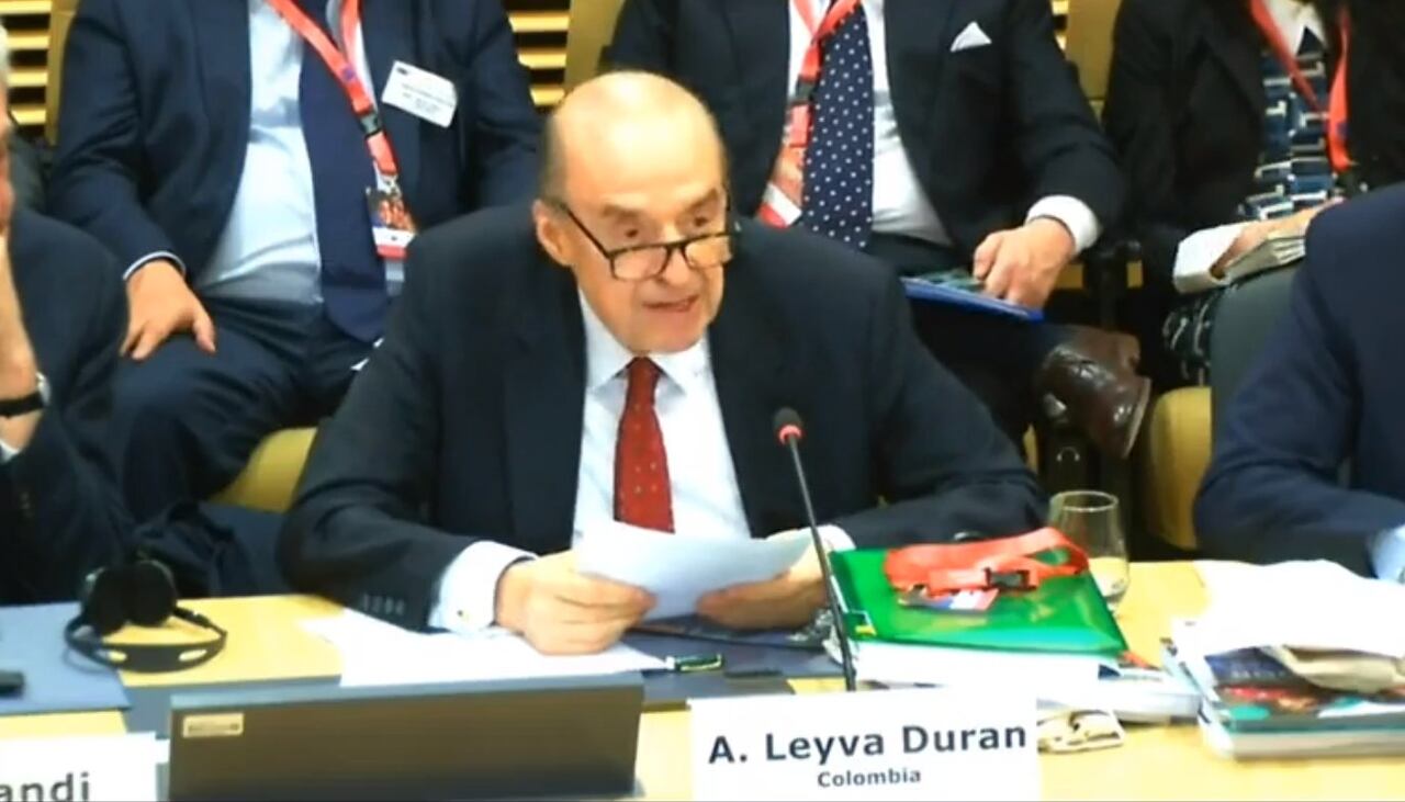 Álvaro Leyva en Conferencia de solidaridad con refugiados y migrantes venezolanos.