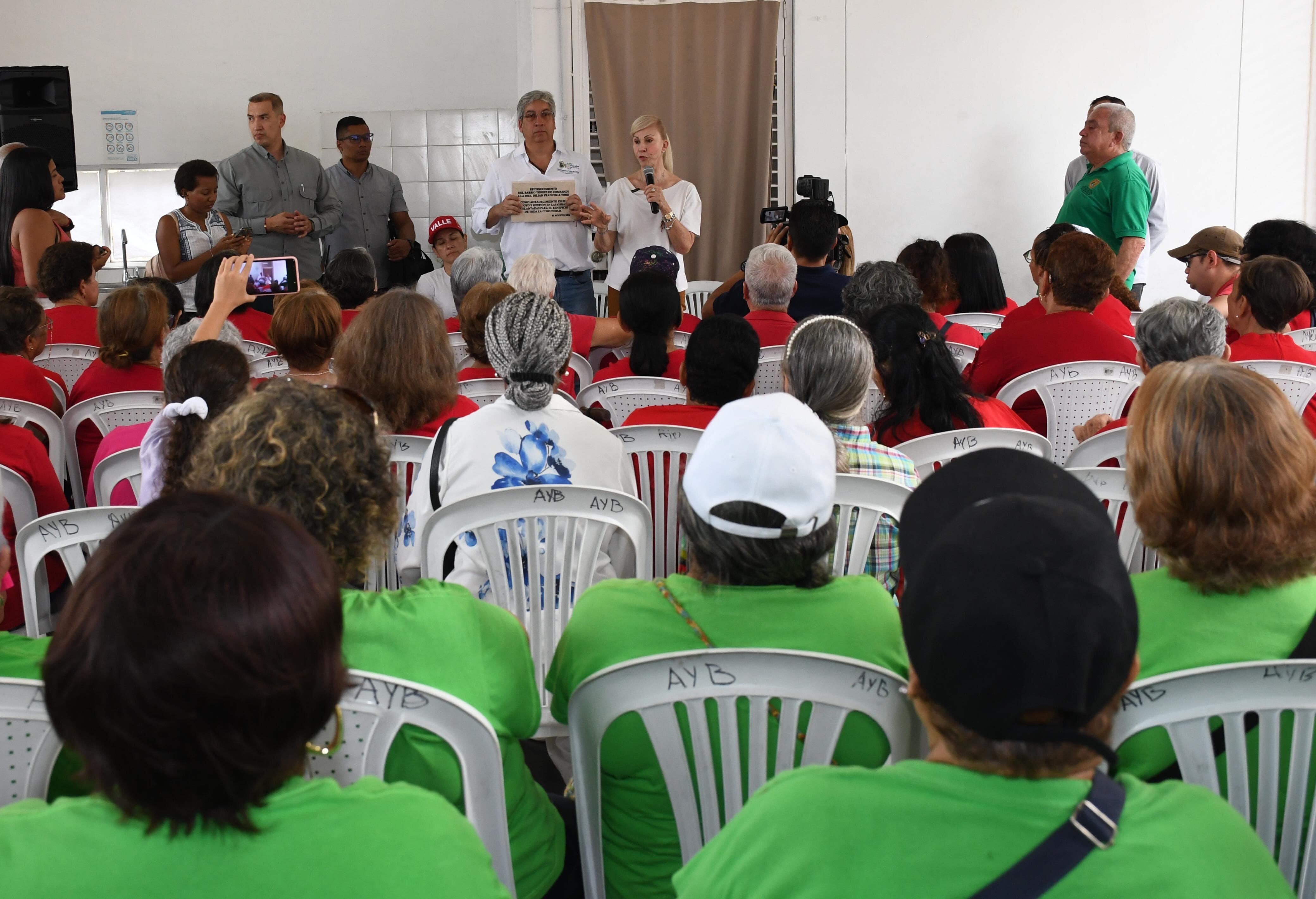 La Comuna 5 tendrá inversión en seguridad, equipamientos deportivos, impulso a los negocios, entre otros temas.