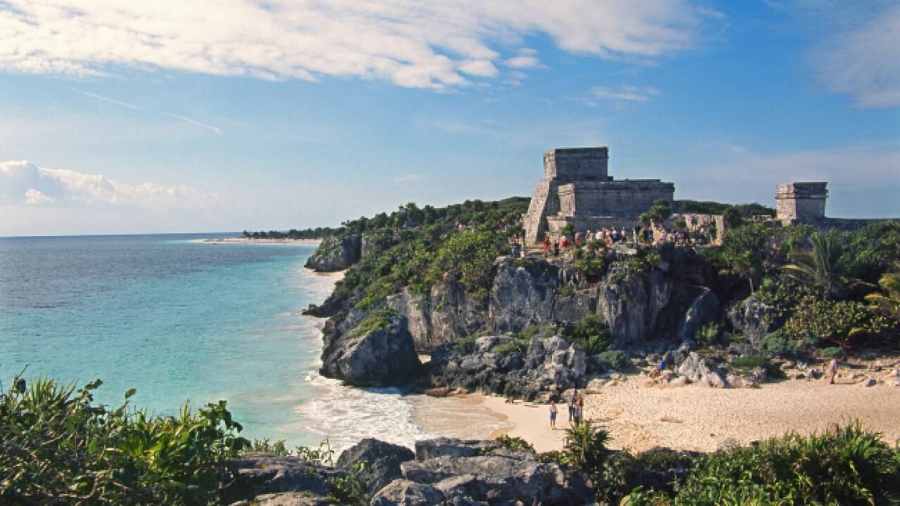 La pareja británica hizo un viaje de dos horas desde Cancún hasta Tulum (México).