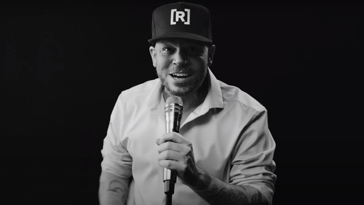 René Pérez, más conocido como Residente, volvió a despacharse contra Cosculluela. Foto: YouTube Residente - Bajo y batería - Min 6:42.