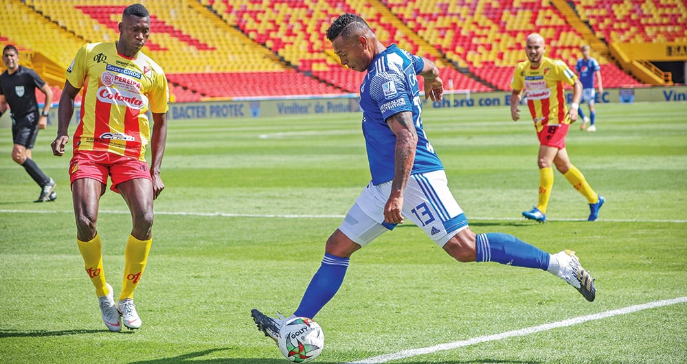   Tras su paso por el fútbol de Argentina, Francia, Portugal, Italia, China y Brasil, volvió a Colombia en 2021 a Millonarios. El alcohol lo expulsó del balompié.