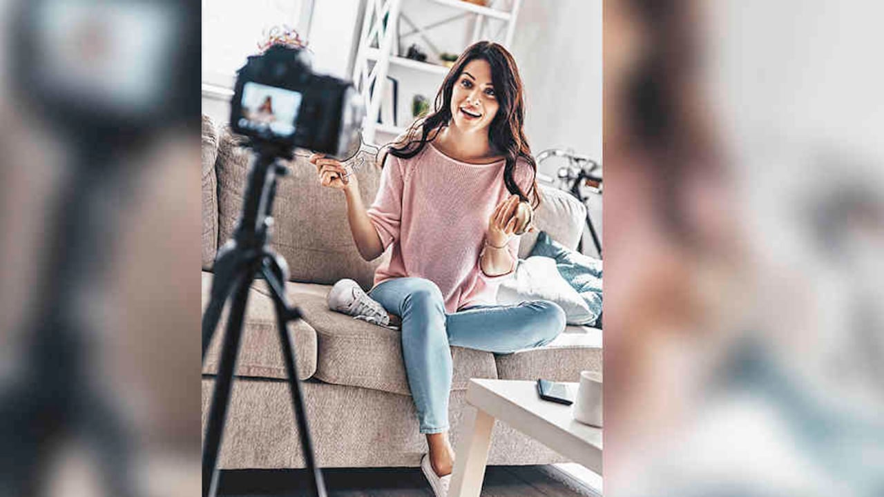 La autorregulación en esta actividad es clave para no inducir a errores o manipulaciones a los millones de usuarios de las redes sociales.