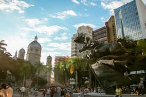 Invest Pereira, Especial Inversiones