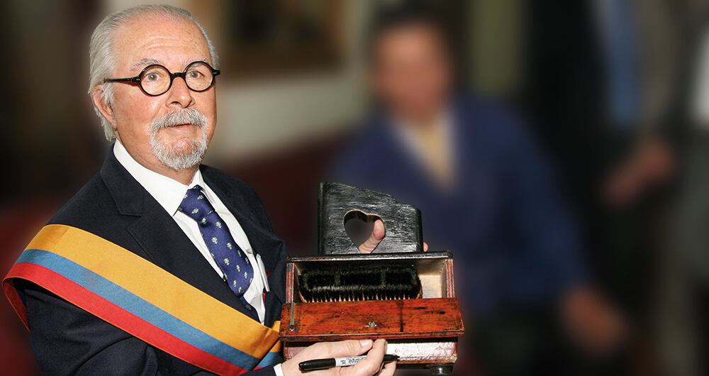 “Un museo es una institución sin fines lucrativos, permanente, al servicio de la sociedad y de su desarrollo, abierta al público, que adquiere, conserva, investiga, comunica y expone el patrimonio material e inmaterial de la humanidad y su medio ambiente con fines de educación, estudio y recreo.”