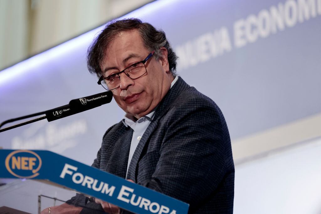 El presidente Gustavo Petro participa en un encuentro con empresarios y periodistas en Madrid (España), el 5 de mayo de 2023 (Foto de Juan Carlos Rojas/Picture Alliance vía Getty Images)