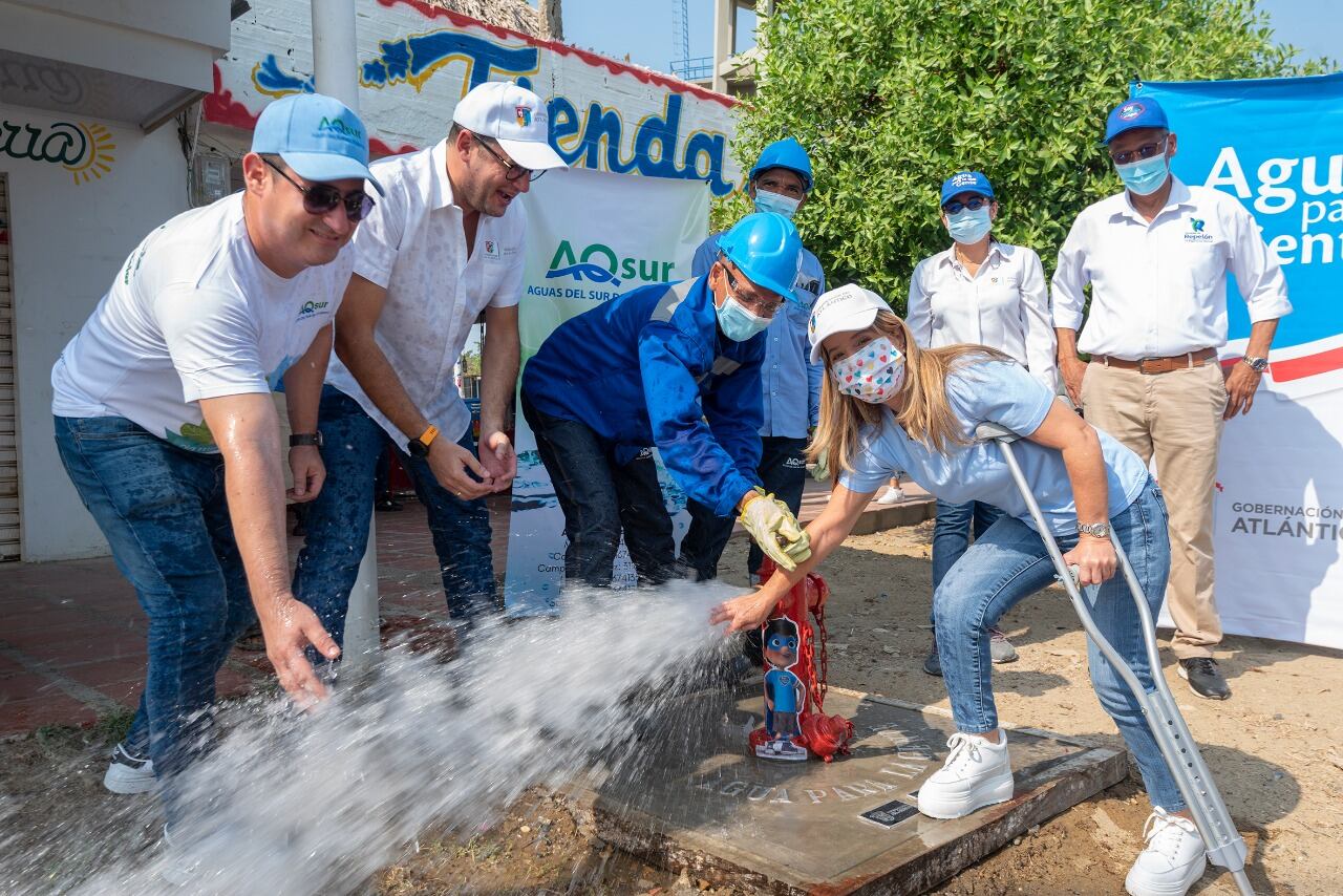 La meta del Atlántico es beneficiar a más de 1.453.350 habitantes con agua potable.
