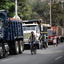 Paro de transportes y camiones en Cra 7 con Calle 170