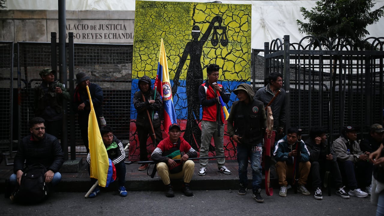 Esmad despejando las entradas a la Corte
Protestas