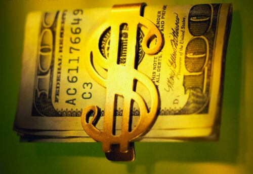 Impuesto a los ricos, la salida en Argentina para buscar recursos y paliar las necesidades sanitarias y sociales.