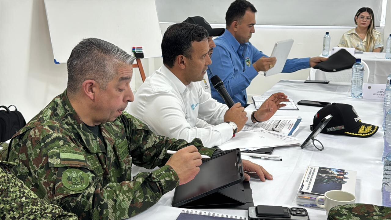 El ministro de Defensa, Pedro Sánchez, lideró un consejo de seguridad en el sur de Bolívar.