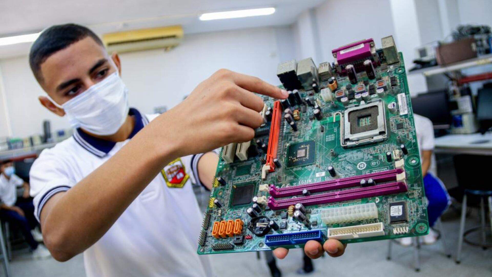 Barranquilla viene promoviendo la graduación de técnicos bajo la modalidad de doble titulación.