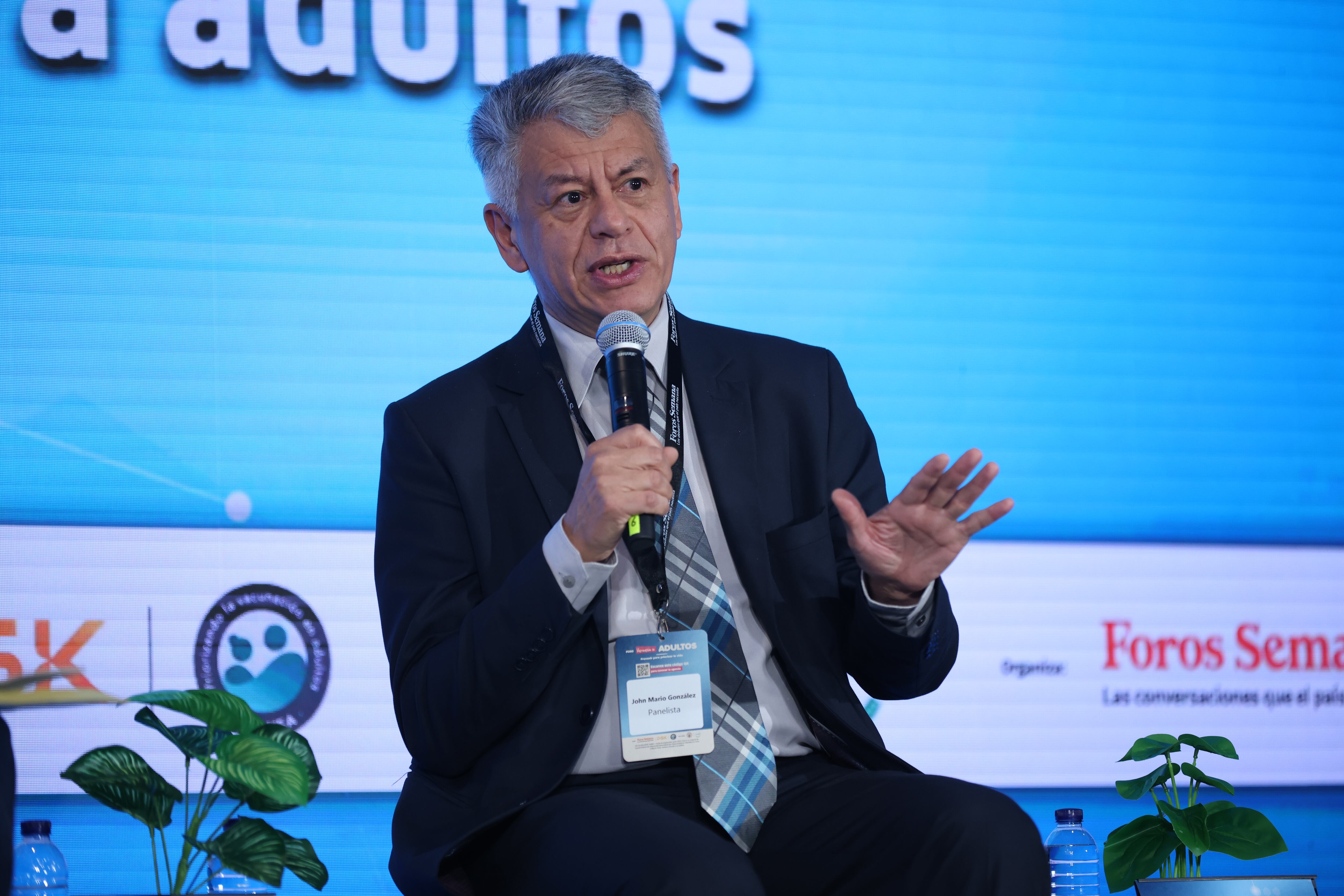 Foro ‘Vacunación en adultos: prevenir para priorizar la vida’
Jueves 3 de julio de 2025,

CONVERSATORIO | Conciencia y vacunas: protección para adultos

Jorge García
Presidente de la Fundación Retorno Vital
John Mario González
Profesor de medicina y coordinador del Laboratorio de Ciencias Básicas Médicas de la Universidad de
los Andes
Denis Honorio Silva Sedano
Gerente de la Asociación Colombia Saludable
Modera: Juan David Cardozo
Editor y periodista de SEMANA