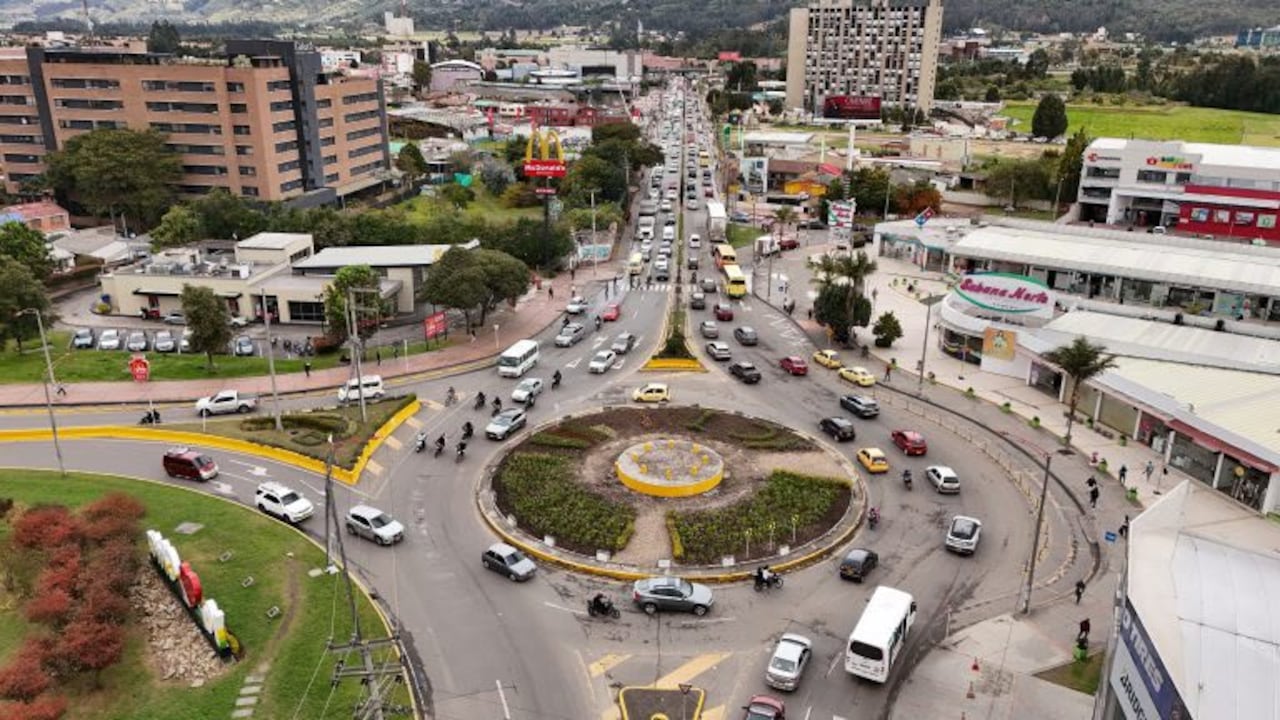La infraestructura vial de Chía requiere ampliación debido al crecimiento poblacional del municipio.