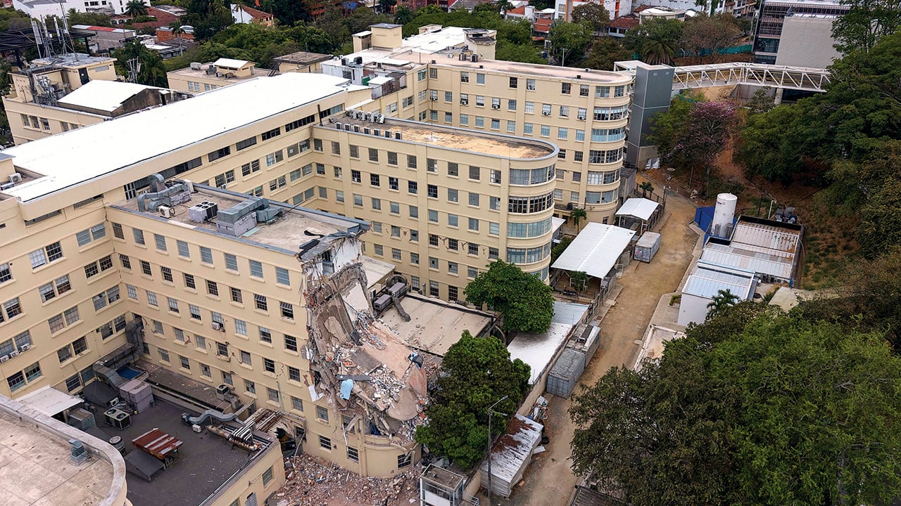Una buena parte del Hospital Universitario del Valle Evaristo García se vino al piso en el terremoto