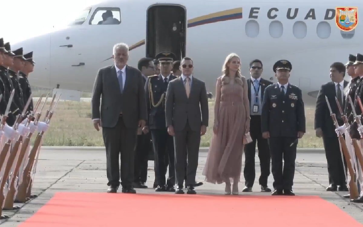 Daniel Noboa, presidente de Ecuador, llegó en la mañana de este viernes a Cali.