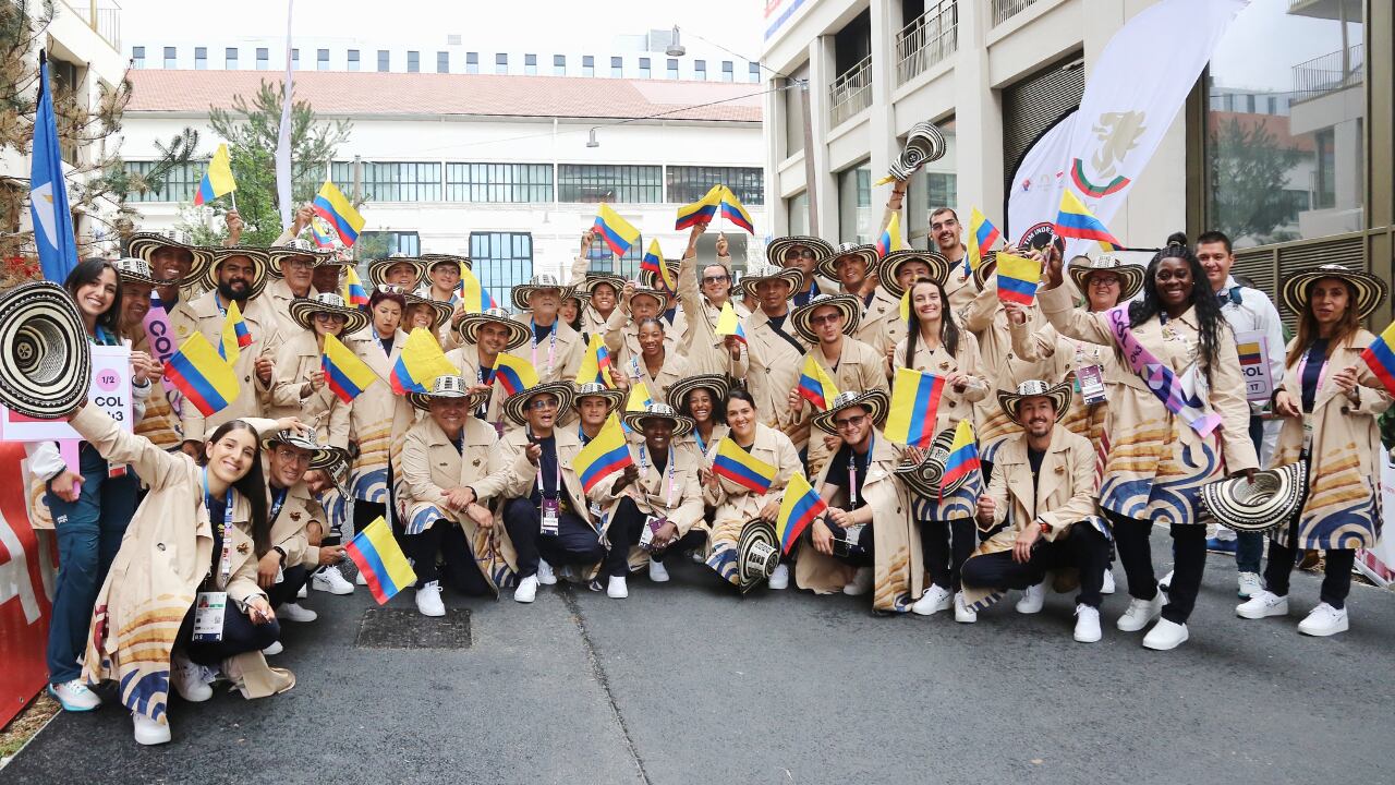 Delegación colombiana en la inauguración de los Juegos Olímpicos París 2024