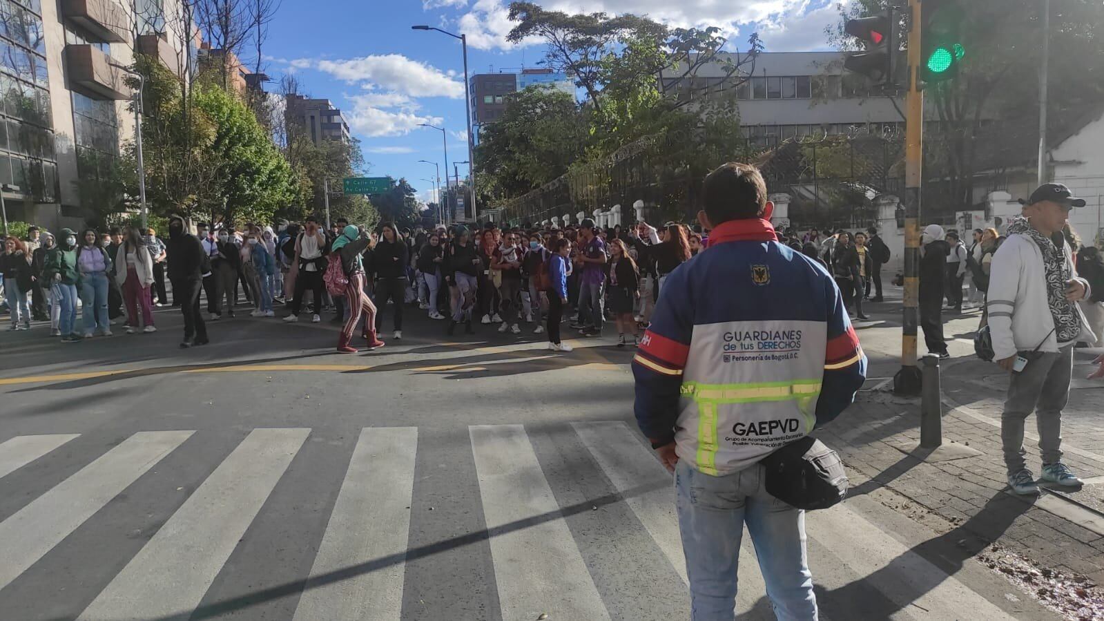Varias personas se vieron afectadas por los disturbios.