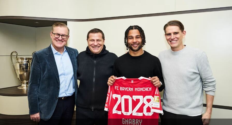 Serge Gnabry firma con Bayern Múnich su renovación hasta 2028.
