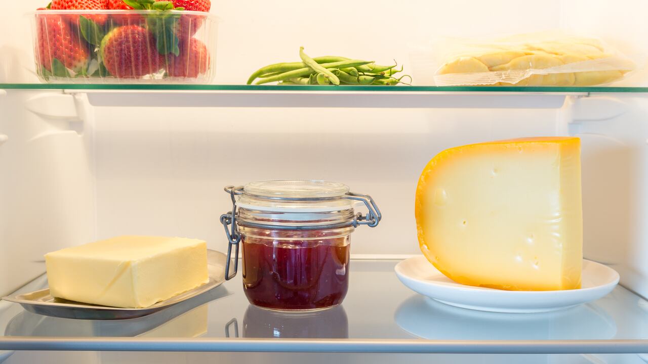 El queso se conserva en temperaturas frías.