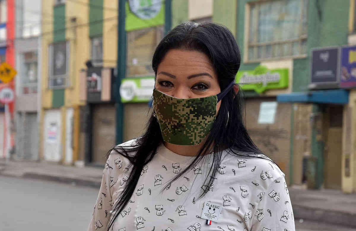 Por la compra masiva de tapabocas en varios países se ha registrado una escasez profunda. De momento, en Colombia estos implementos se comercializan con normalidad y algunas empresas y casas de moda han lanzado sus propios diseños. Alexandra Ruiz-SEMANA