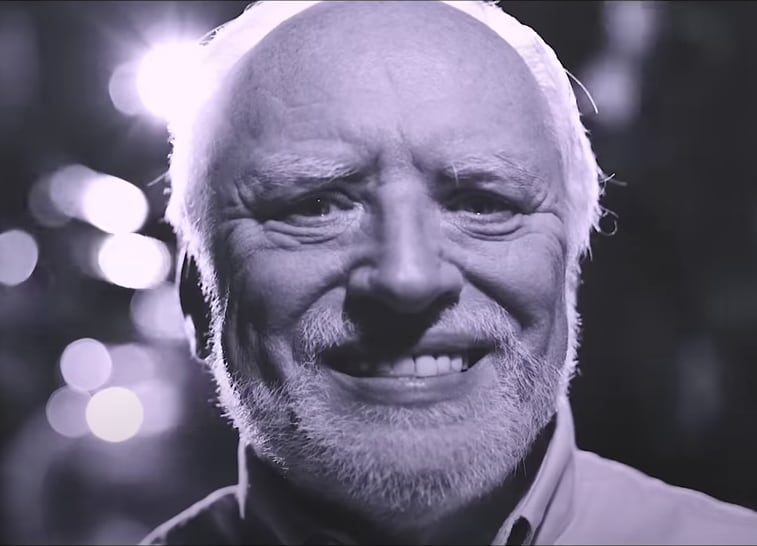 Su nombre real es András Arató y saltó a la fama gracias al meme que en redes fue bautizado como Harold.